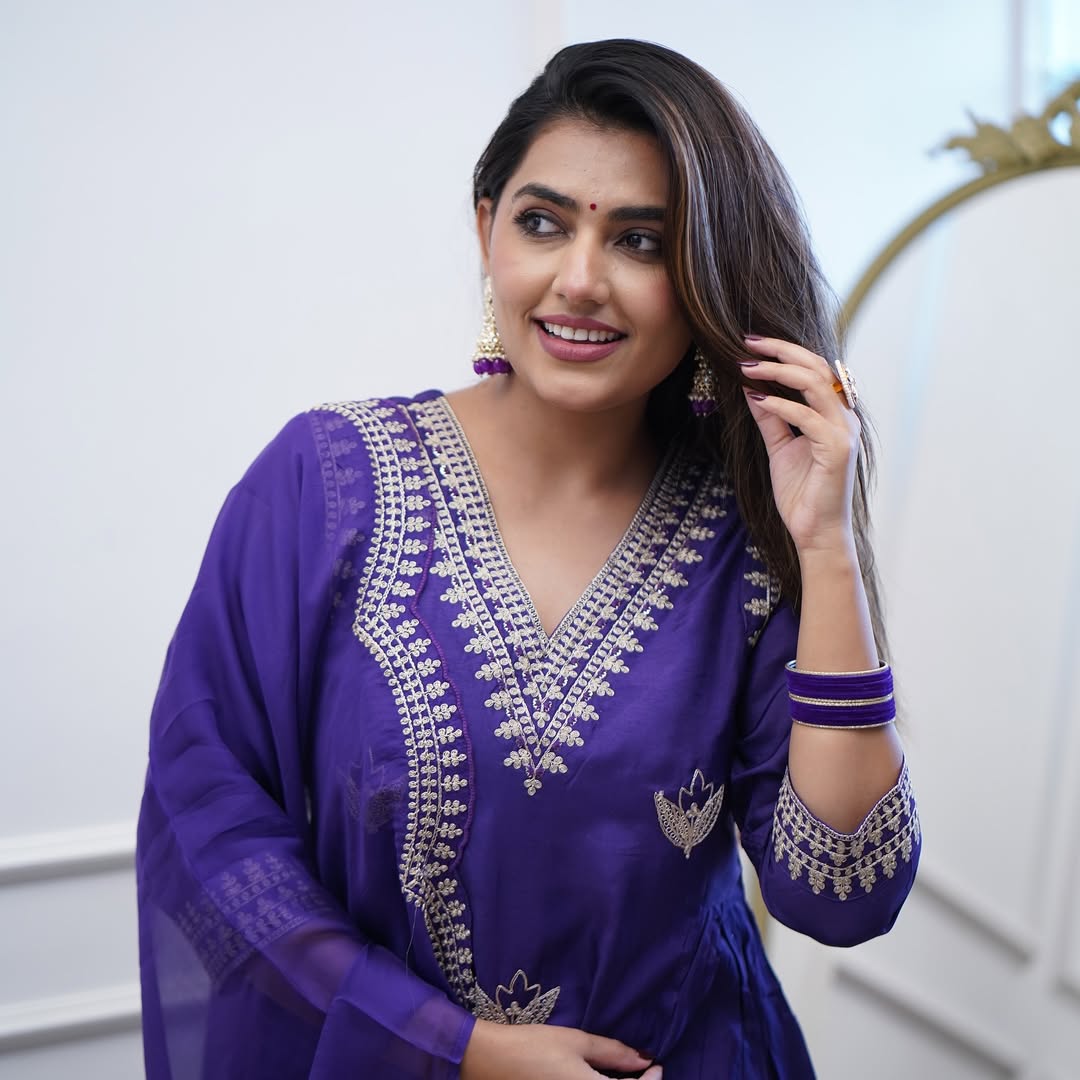 Women’s Embroidered Kurti Pant Dupatta Set – Royal Purple